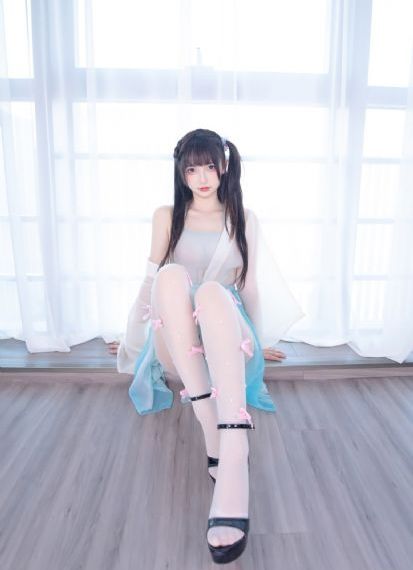 女人脱了内裤趴开腿让男躁动态图_1080P完整在线观看